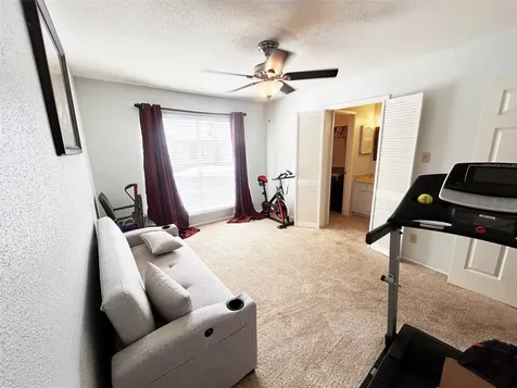 5005 Georgi Lane 204 Houston TX 77092