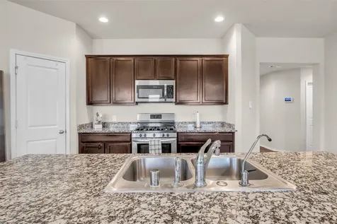 3910 Hybrid Court Baytown TX 77521