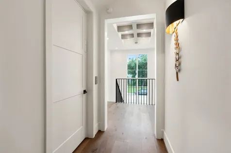 827 Rocky River Road Houston TX 77056