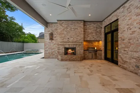 827 Rocky River Road Houston TX 77056