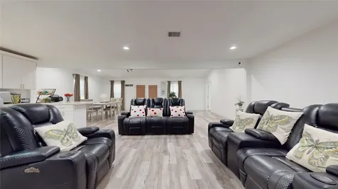 827 Dondell Street Channelview TX 77530
