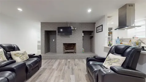 827 Dondell Street Channelview TX 77530