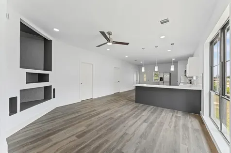365 Road 5605 Cleveland TX 77327