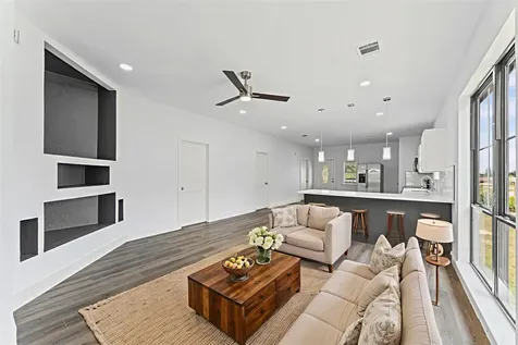 365 Road 5605 Cleveland TX 77327