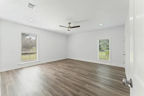365 Road 5605 Cleveland TX 77327