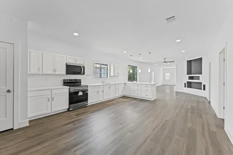365 Road 5605 Cleveland TX 77327