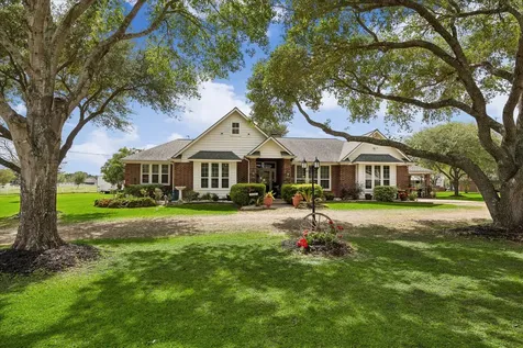 428 Briar Creek Lane Sealy TX 77474