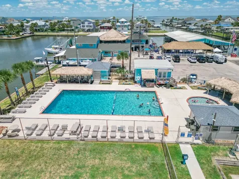 22502 Kennedy Drive Galveston TX 77554