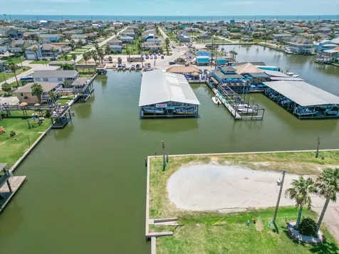 22502 Kennedy Drive Galveston TX 77554