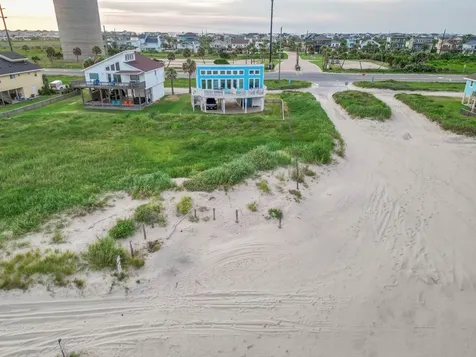 22502 Kennedy Drive Galveston TX 77554