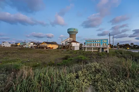 22502 Kennedy Drive Galveston TX 77554
