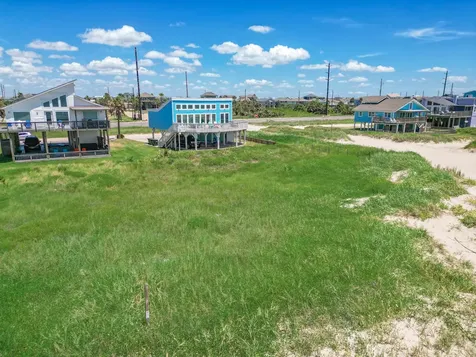 22502 Kennedy Drive Galveston TX 77554