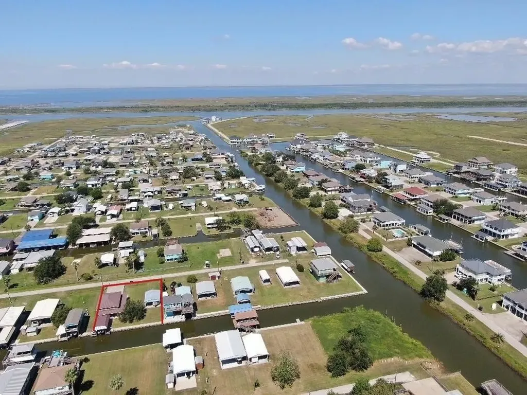 1120 & 1122 Prides Lane Crystal Beach TX 77650