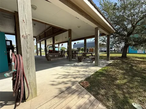 1120 & 1122 Prides Lane Crystal Beach TX 77650