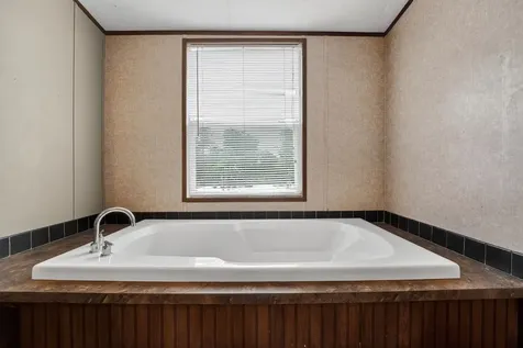 135 Kiowa Trail Lockhart TX 78644