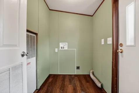 135 Kiowa Trail Lockhart TX 78644