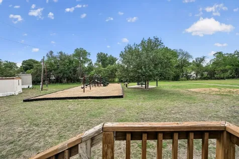 135 Kiowa Trail Lockhart TX 78644