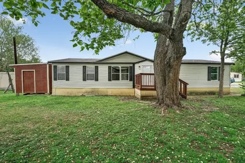 135 Kiowa Trail Lockhart TX 78644