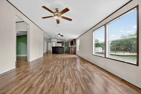 135 Kiowa Trail Lockhart TX 78644