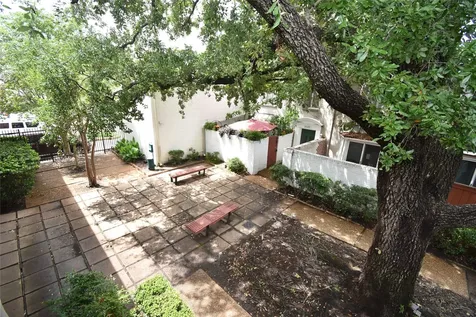 2595 Marilee Lane 2 Houston TX 77057