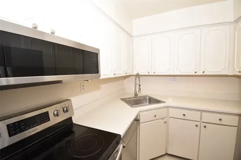 2595 Marilee Lane 2 Houston TX 77057