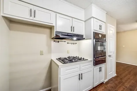 9418 Vicksburg Avenue Texas City TX 77591