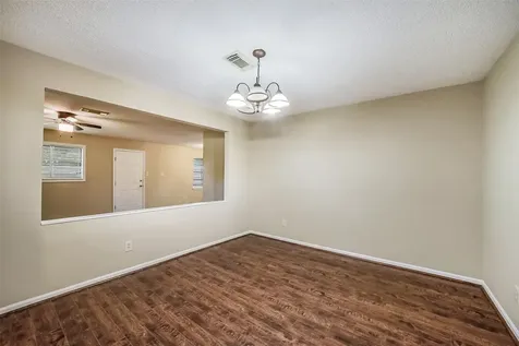 9418 Vicksburg Avenue Texas City TX 77591