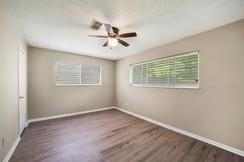 9418 Vicksburg Avenue Texas City TX 77591