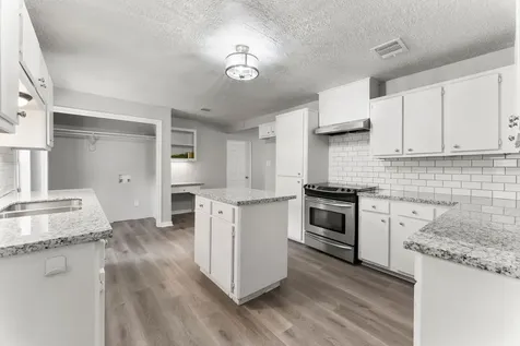 601 Dogwood Trail Conroe TX 77316