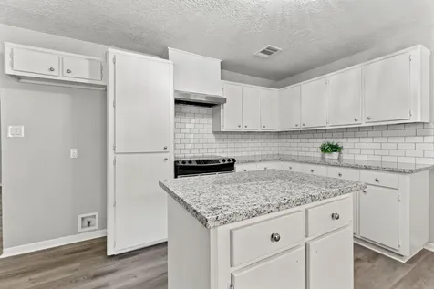 601 Dogwood Trail Conroe TX 77316