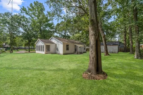 601 Dogwood Trail Conroe TX 77316