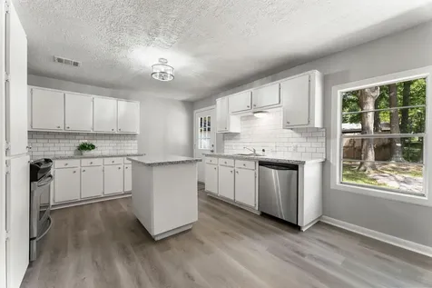 601 Dogwood Trail Conroe TX 77316