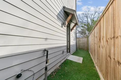 4032 Buck Street A Houston TX 77020