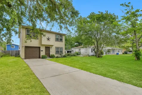 1216 8th Avenue N Texas City TX 77590
