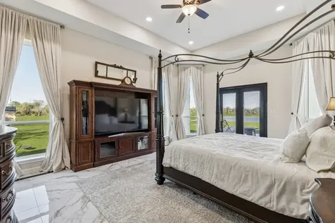 1024 Colibri Lake Lane Waller TX 77484