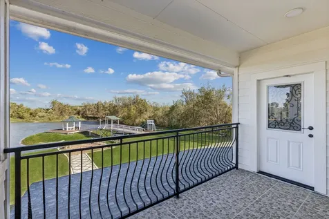 1024 Colibri Lake Lane Waller TX 77484