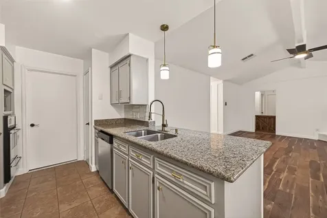 5347 Lincoln Green Drive Katy TX 77493