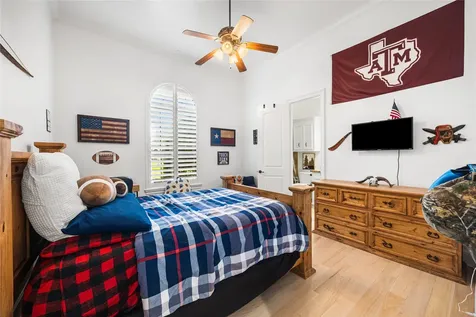 27307 Sgt Taylor Memorial Spring TX 77386