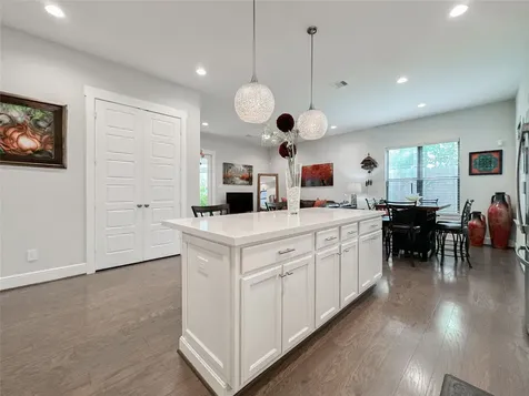 1104 Pearl Wood Drive Houston TX 77008