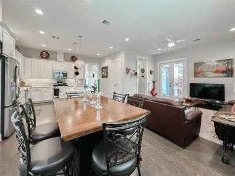 1104 Pearl Wood Drive Houston TX 77008