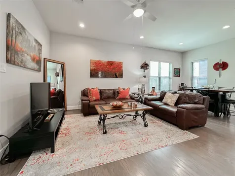 1104 Pearl Wood Drive Houston TX 77008