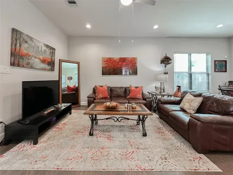 1104 Pearl Wood Drive Houston TX 77008