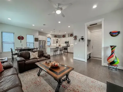 1104 Pearl Wood Drive Houston TX 77008