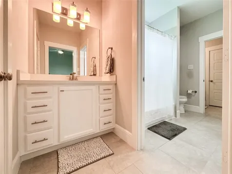 1104 Pearl Wood Drive Houston TX 77008