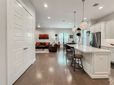 1104 Pearl Wood Drive Houston TX 77008