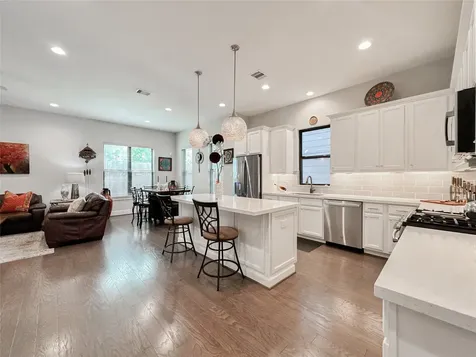 1104 Pearl Wood Drive Houston TX 77008