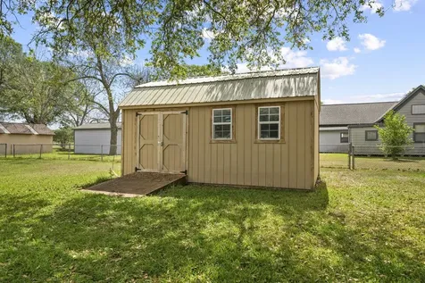 3027 Poppy Street Needville TX 77461