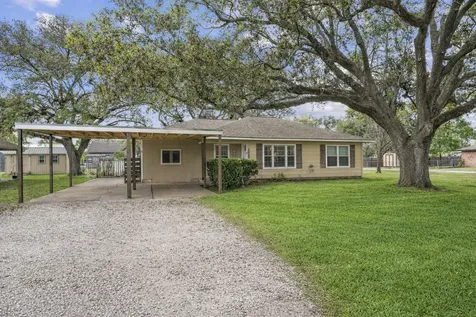 3027 Poppy Street Needville TX 77461