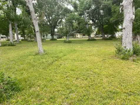 534 Private Road 652 Sargent TX 77414
