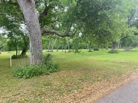 534 Private Road 652 Sargent TX 77414